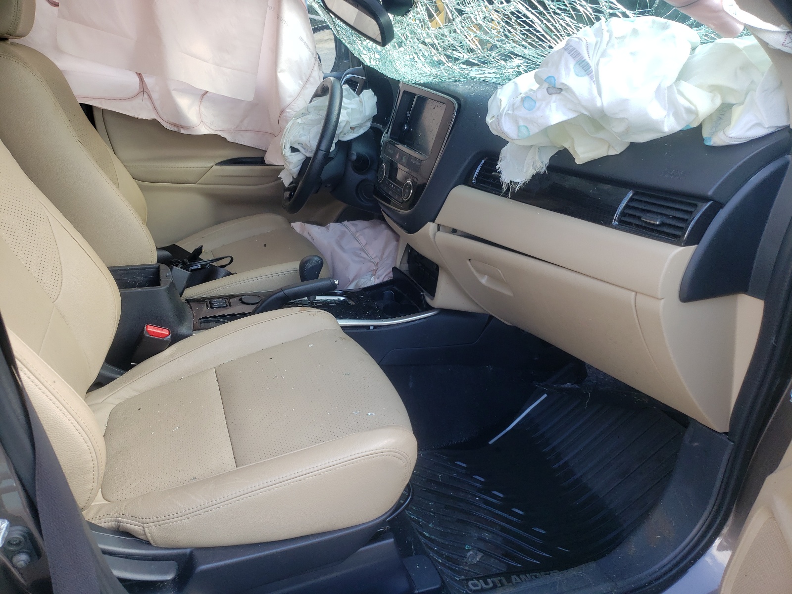 Zdjęcie 6 z aukcji – 2017 MITSUBISHI OUTLANDER z VIN JA4AD3A33HZ004872