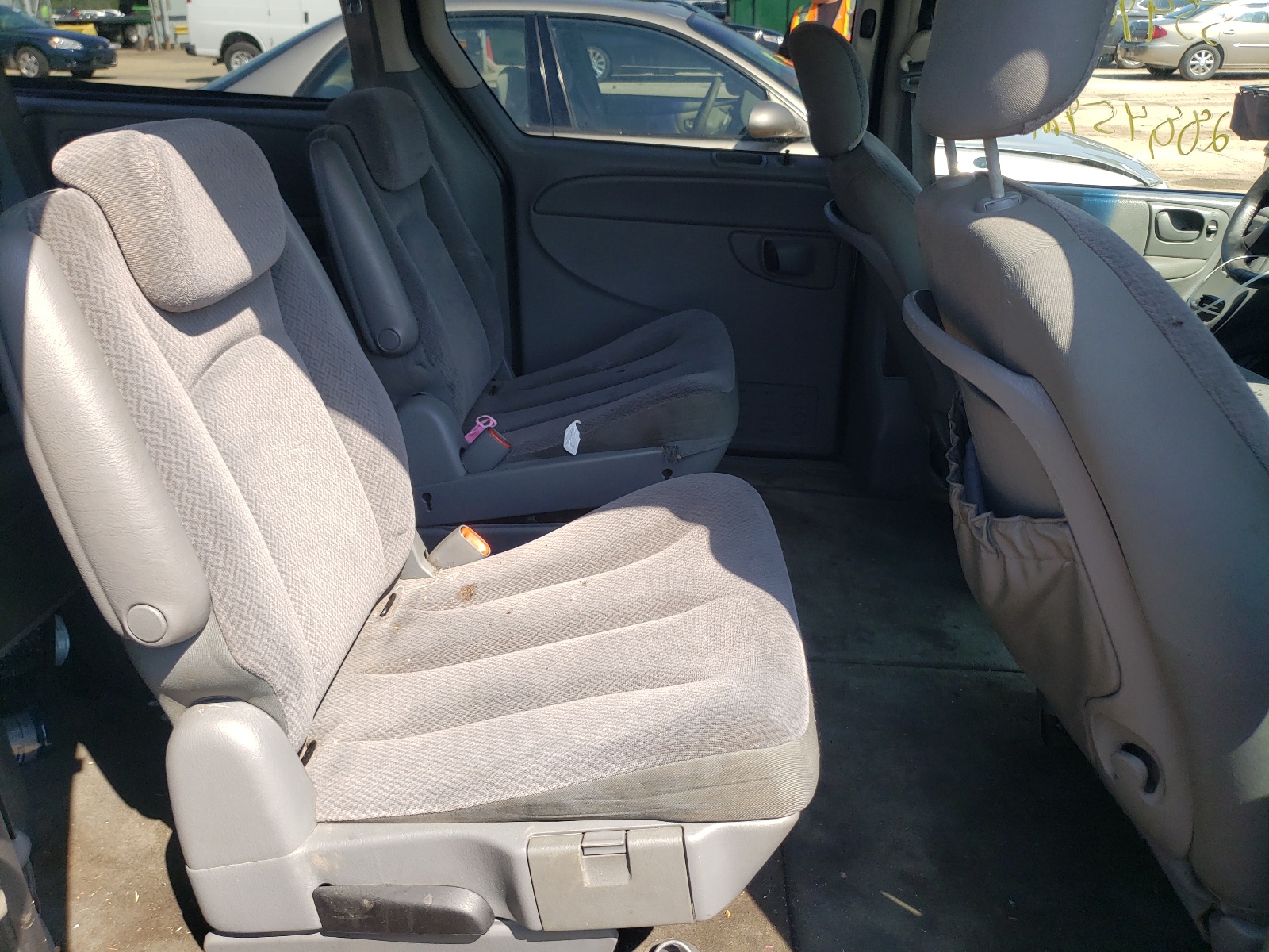 Zdjęcie 6 z aukcji – 2005 DODGE GRAND CARA z VIN 2D4GP44L85R498924
