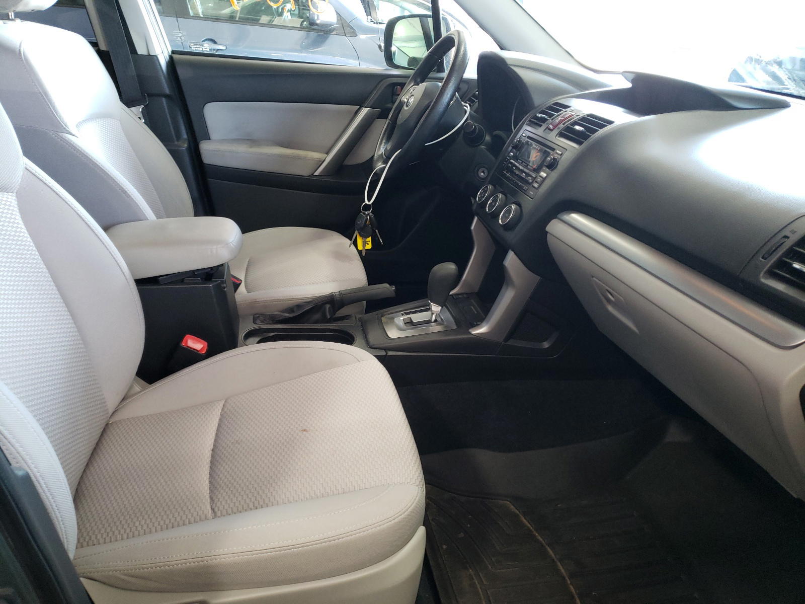 Photo 5 from auction – 2014 SUBARU FORESTER 2 with VIN JF2SJAEC2EH427236