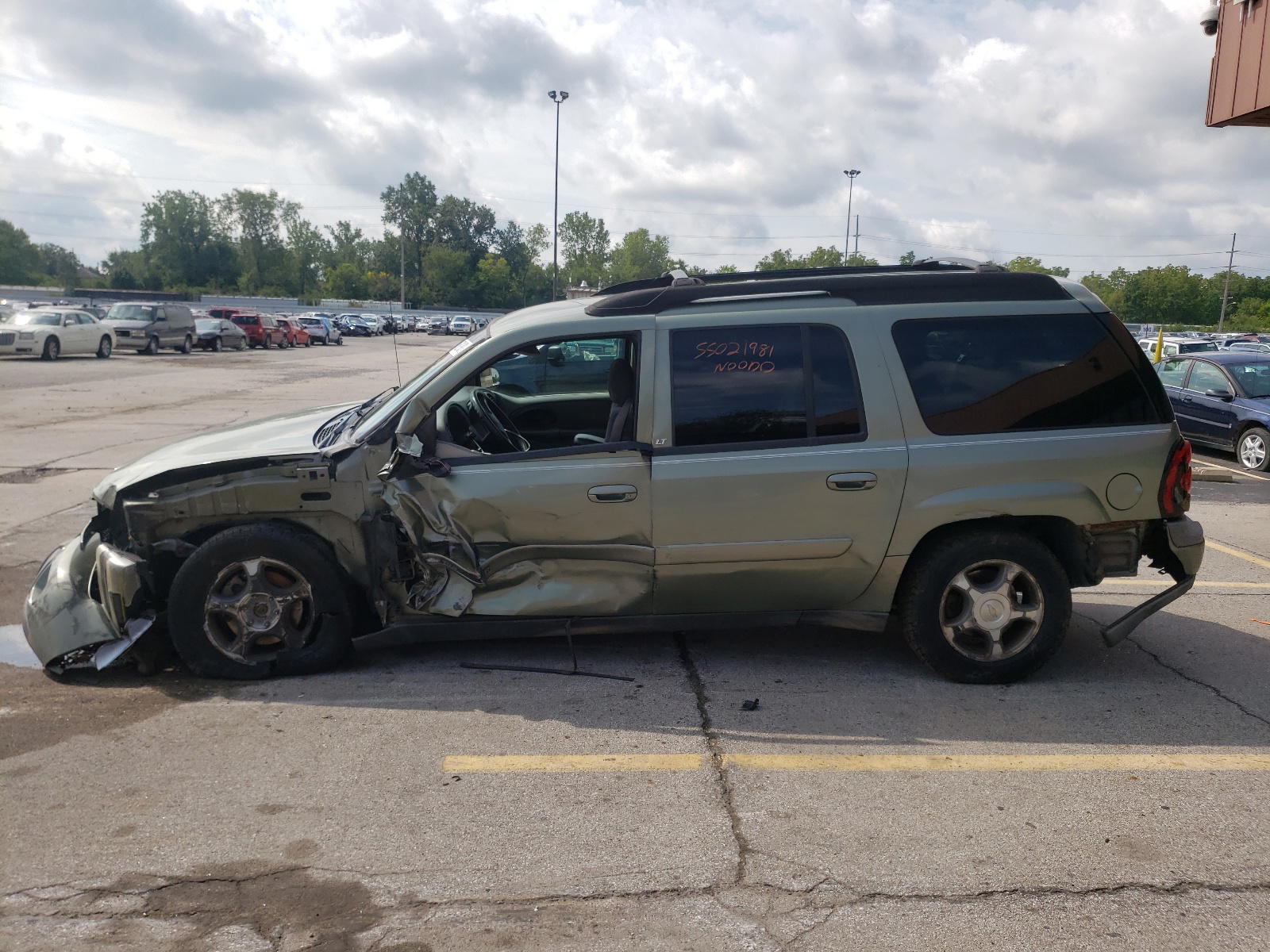 Photo 10 from auction – 2004 CHEVROLET TRAILBLAZE with VIN 1GNET16S546133570