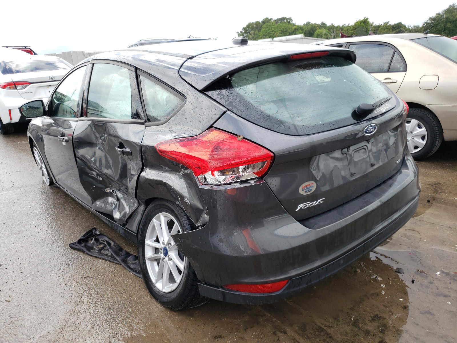 Photo 3 from auction – 2017 FORD FOCUS SE with VIN 1FADP3K26HL317441