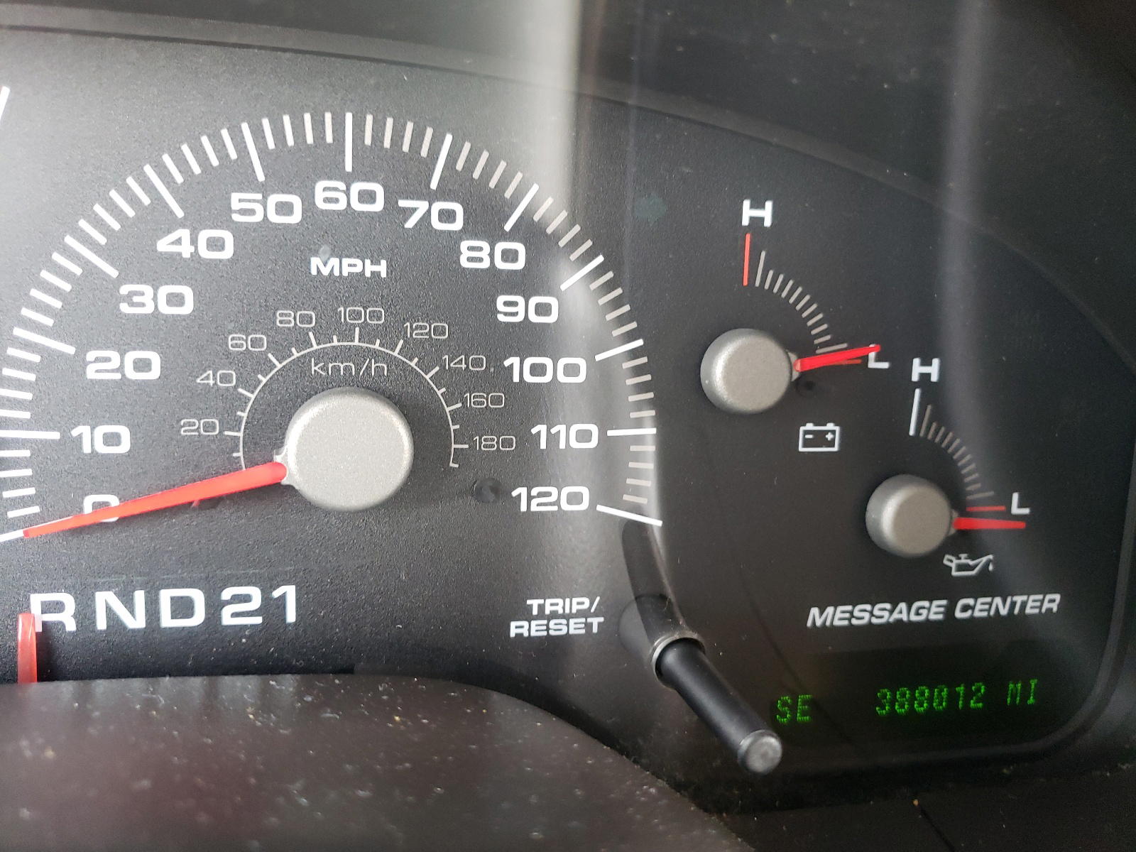 Photo 8 from auction – 2004 FORD EXPEDITION with VIN 1FMPU17L64LB83638