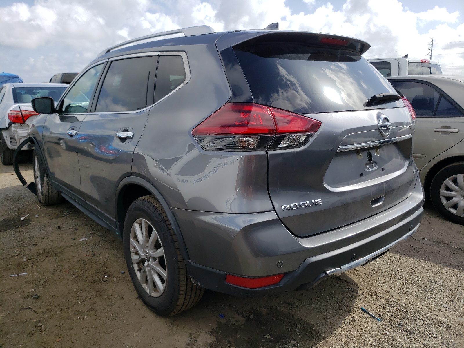 Photo 3 from auction – 2020 NISSAN ROGUE S with VIN KNMAT2MT9LP500536