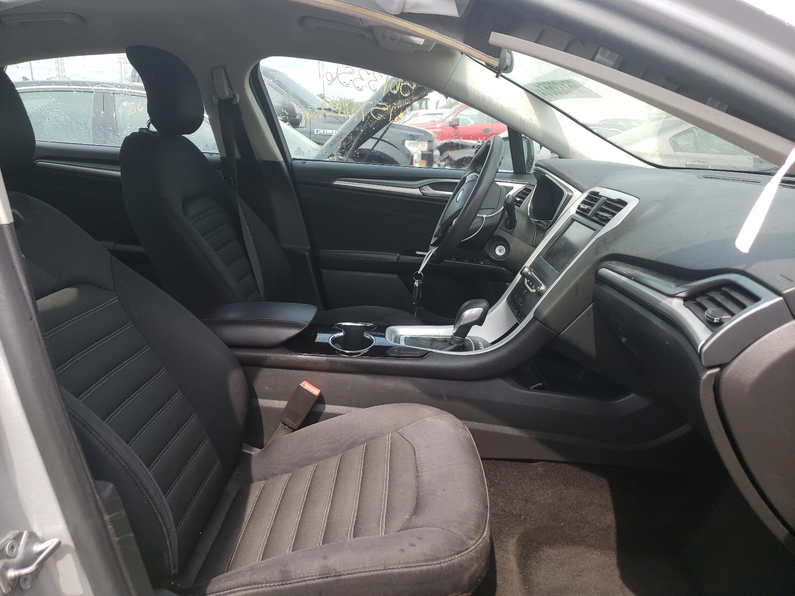 Photo 5 from auction – 2014 FORD FUSION SE with VIN 1FA6P0HD9E5397558