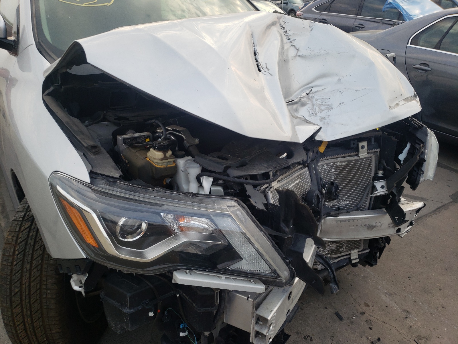 Photo 9 from auction – 2019 NISSAN PATHFINDER with VIN 5N1DR2MM9KC617846
