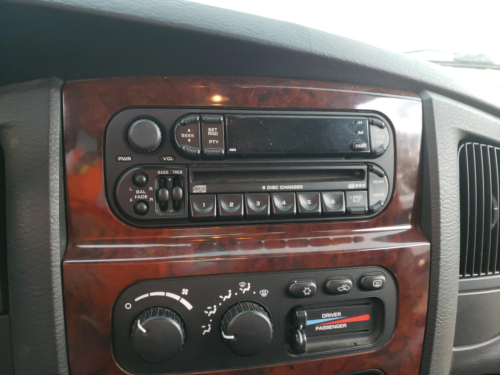Photo 9 from auction – 2003 DODGE RAM 3500 S with VIN 3D7MU48C93G831479