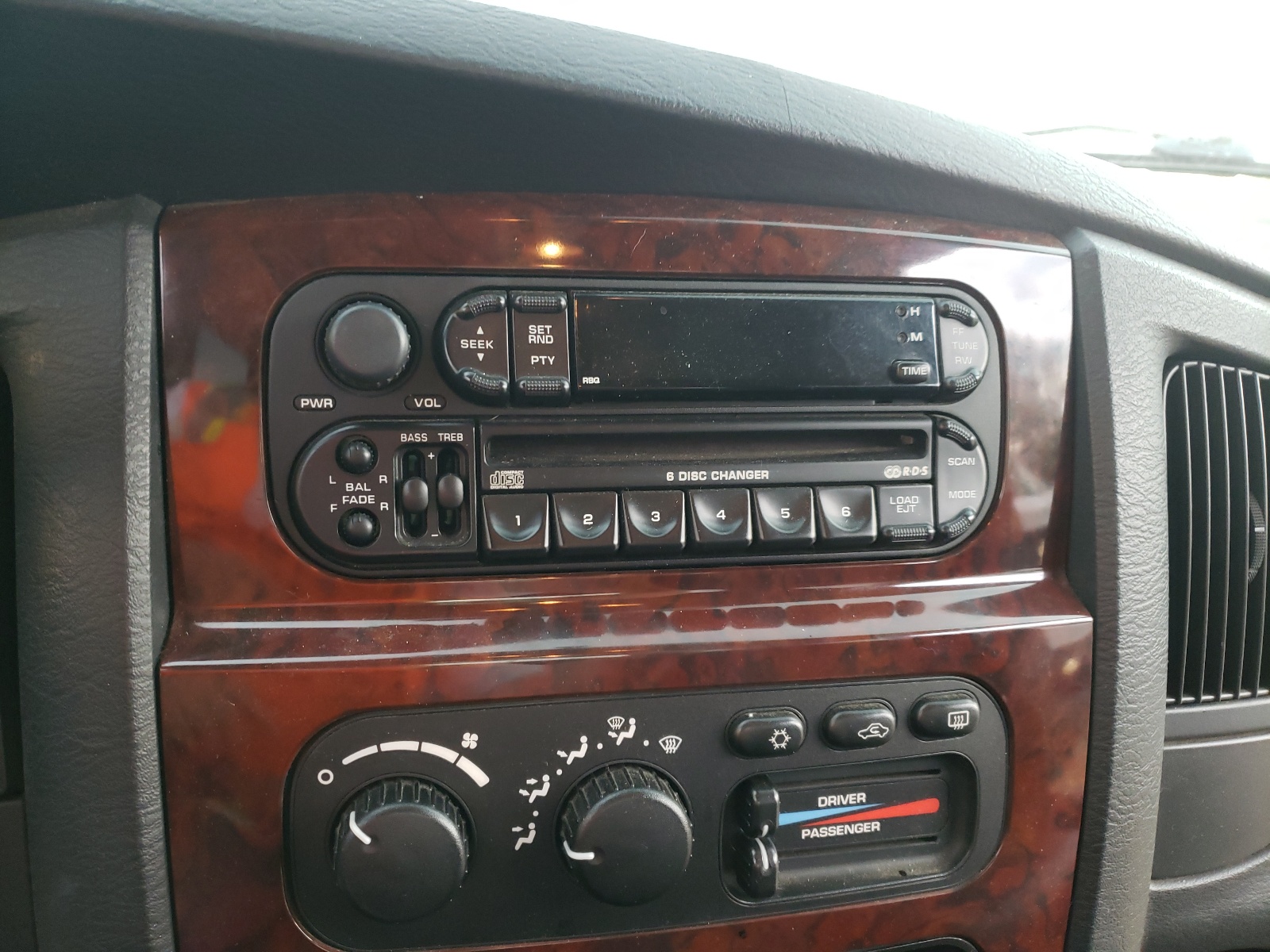 Zdjęcie 9 z aukcji – 2003 DODGE RAM 3500 S z VIN 3D7MU48C93G831479