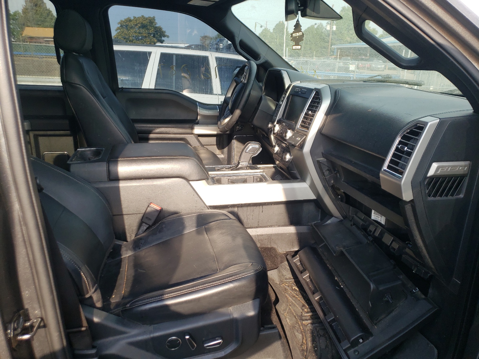 Photo 5 from auction – 2015 FORD F150 SUPER with VIN 1FTEW1EG2FKD67639