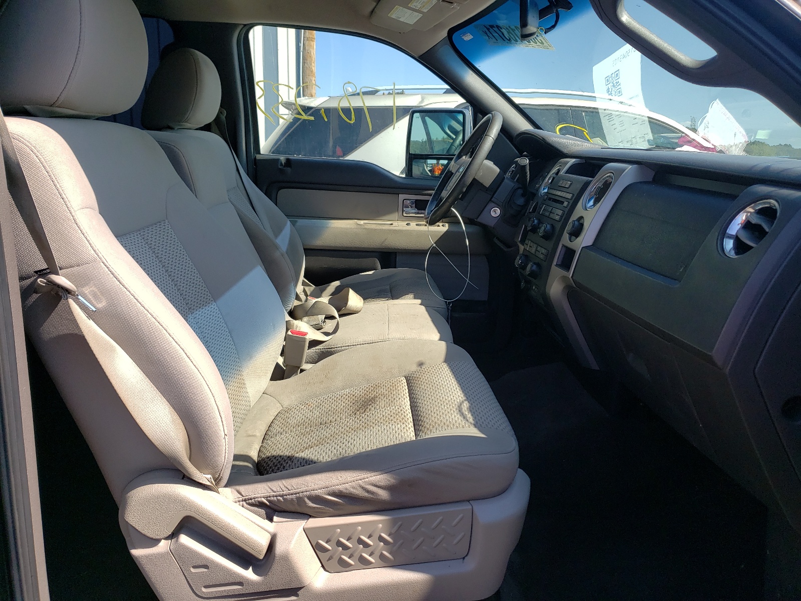 Photo 5 from auction – 2010 FORD F150 SUPER with VIN 1FTEW1C81AFB86755