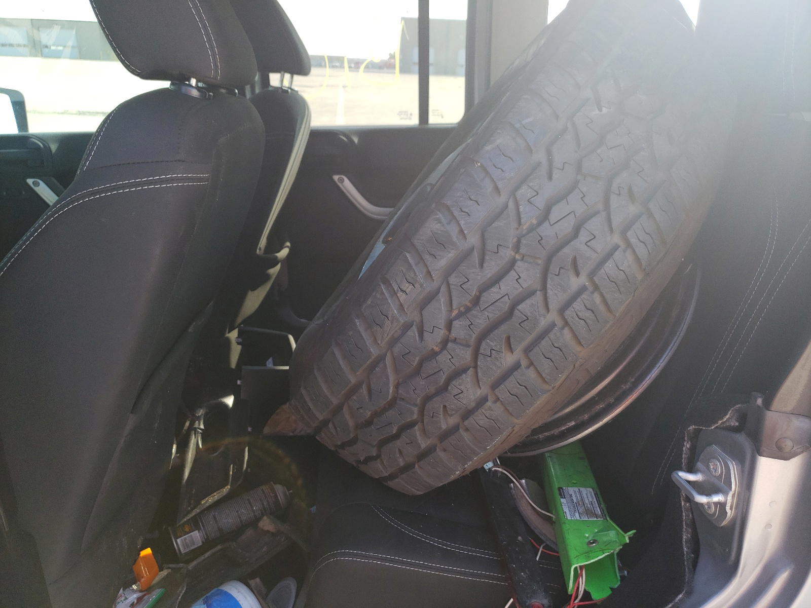 Photo 6 from auction – 2016 JEEP WRANGLER U with VIN 1C4BJWEG3GL122990