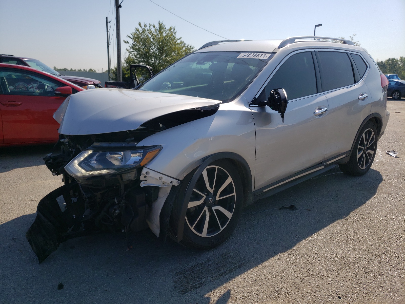 Photo 2 from auction – 2019 NISSAN ROGUE S with VIN 5N1AT2MV2KC805749