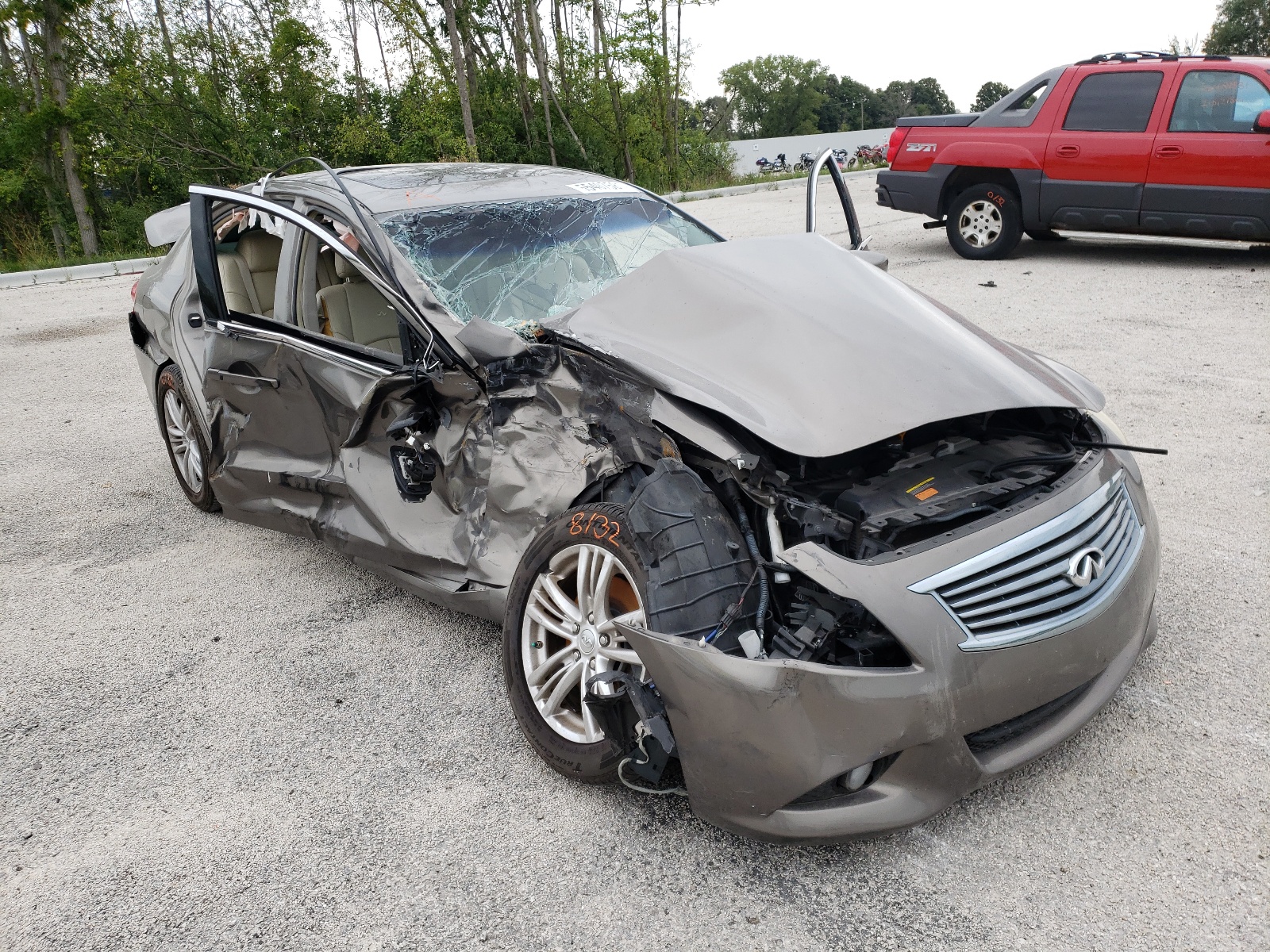 INFINITI G37 BASE 2010 with VIN JN1CV6AP1AM403916 - Photo from auction