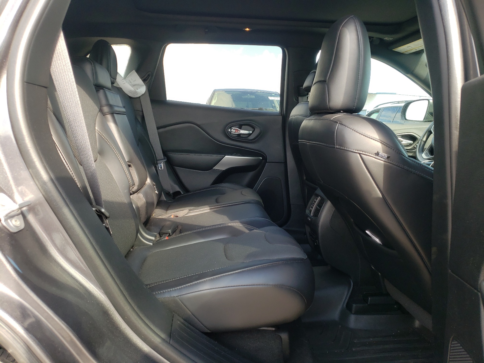Zdjęcie 6 z aukcji – 2019 JEEP CHEROKEE L z VIN 1C4PJMDX7KD398457