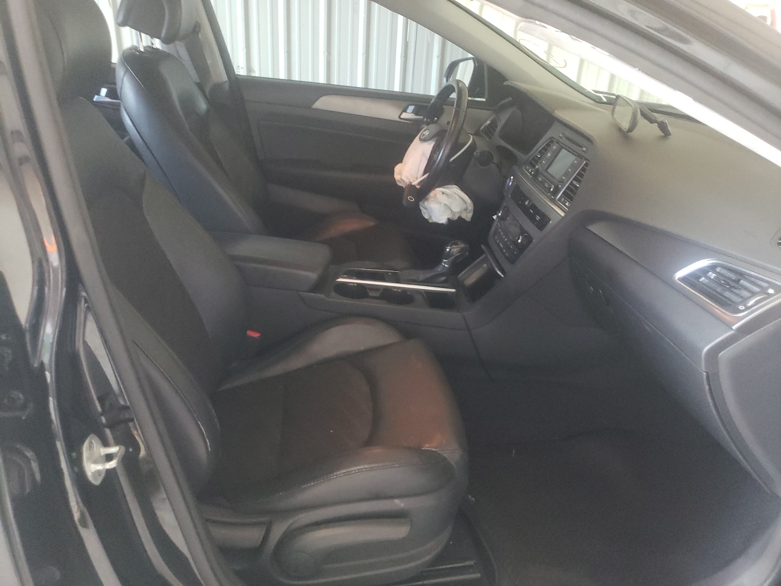 Photo 5 from auction – 2015 HYUNDAI SONATA SPO with VIN 5NPE34AF2FH088228