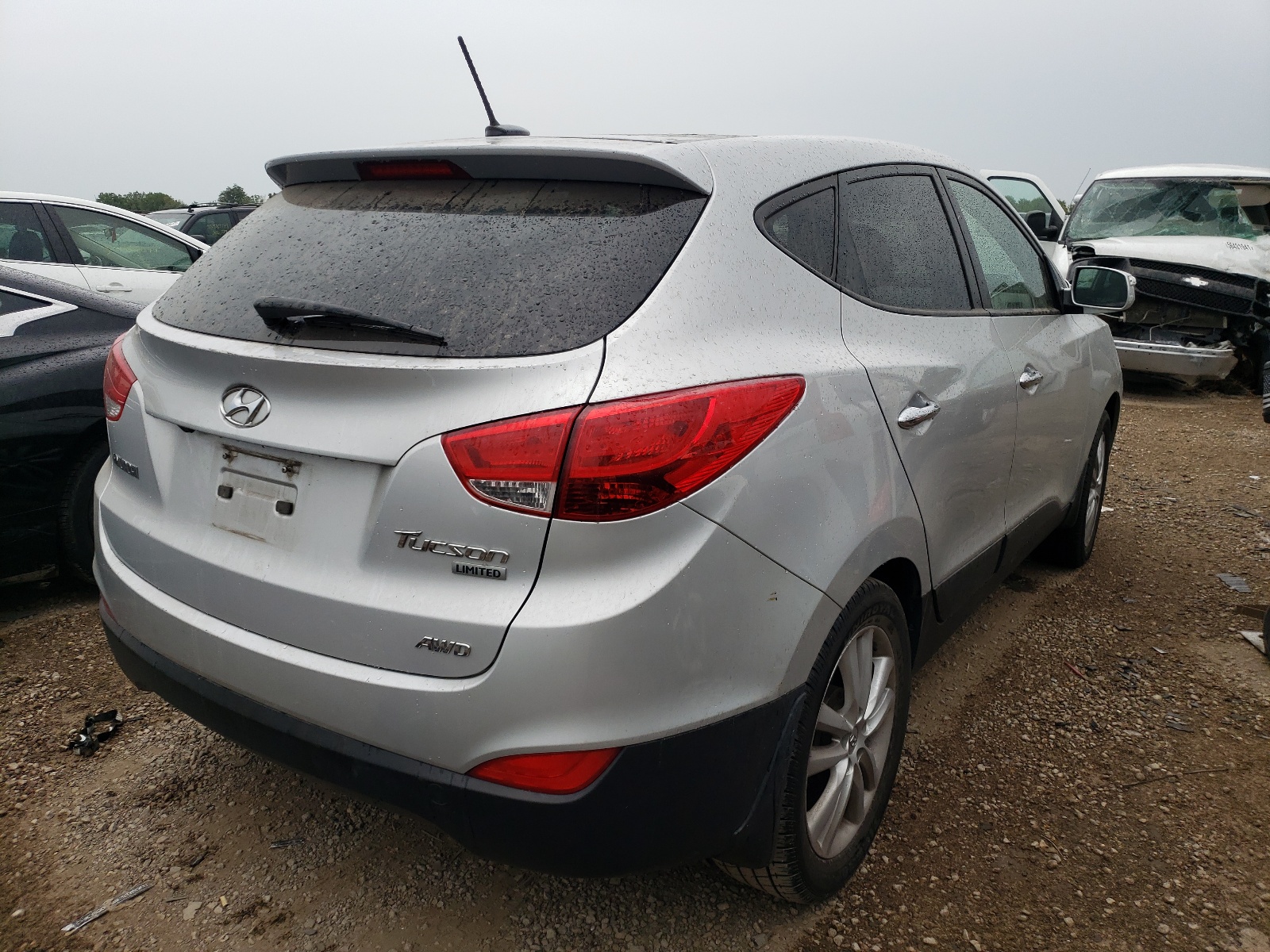 Photo 4 from auction – 2011 HYUNDAI TUCSON GLS with VIN KM8JUCAC2BU293054