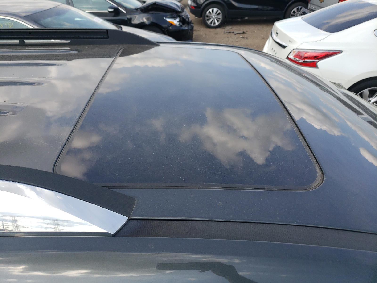 Photo 9 from auction – 2017 GMC TERRAIN SL with VIN 2GKFLUE35H6167411