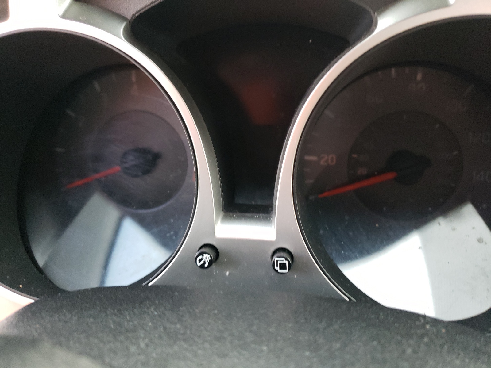 Photo 8 from auction – 2013 NISSAN JUKE S with VIN JN8AF5MR0DT210423