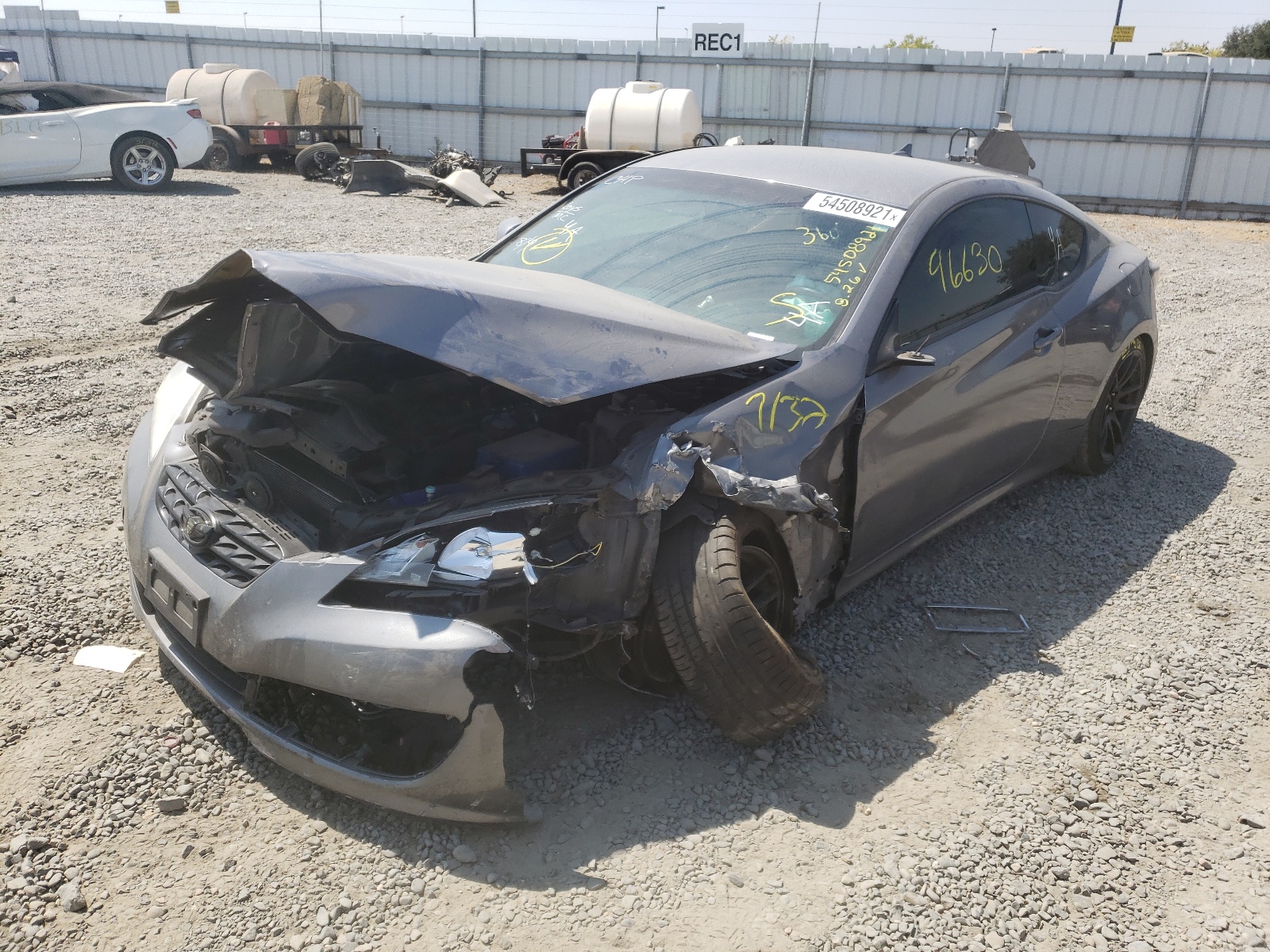 Photo 2 from auction – 2012 HYUNDAI GENESIS CO with VIN KMHHT6KD0CU070474