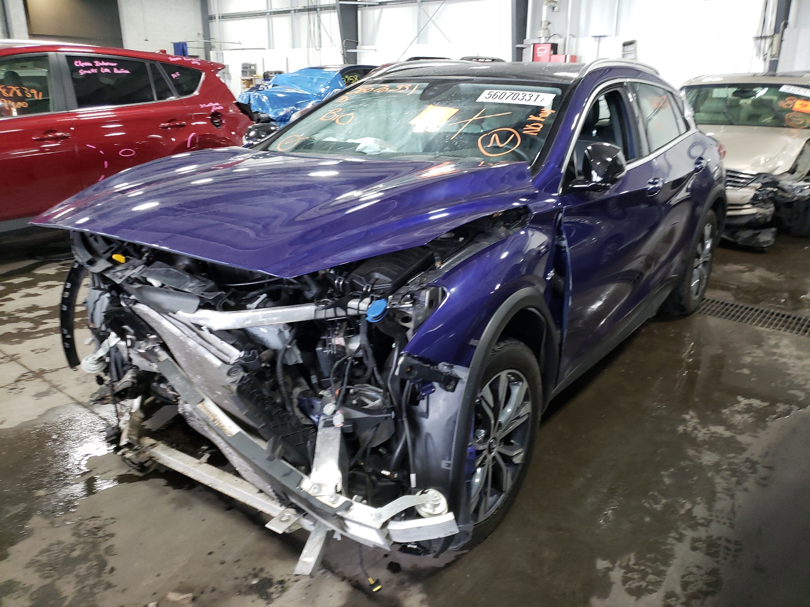 Photo 2 from auction – 2017 INFINITI QX30 BASE with VIN SJKCH5CR8HA019542