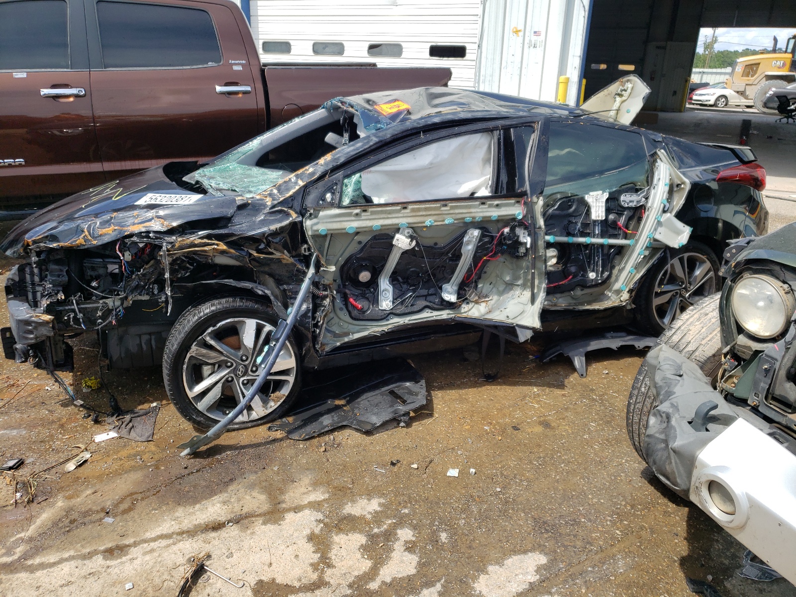 Photo 2 from auction – 2016 HYUNDAI ELANTRA with VIN KMHDH4AE8GU552257