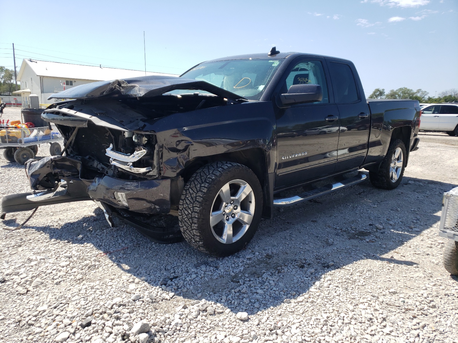 Photo 2 from auction – 2016 CHEVROLET SILVERADO with VIN 1GCVKREC6GZ145976