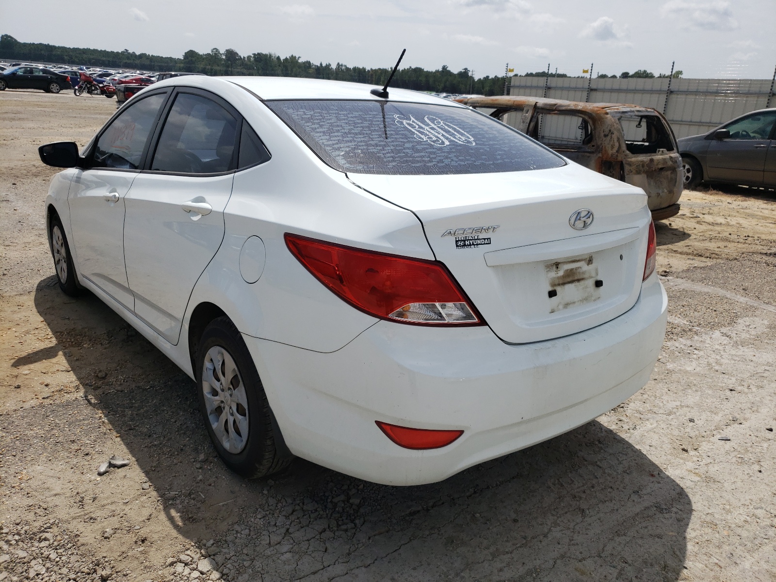 Photo 3 from auction – 2015 HYUNDAI ACCENT GLS with VIN KMHCT4AE5FU809111