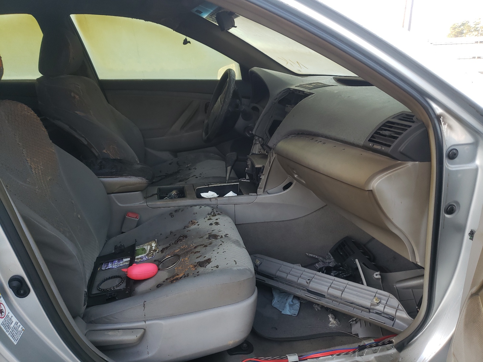 Photo 5 from auction – 2007 TOYOTA CAMRY CE with VIN 4T1BE46K67U675814