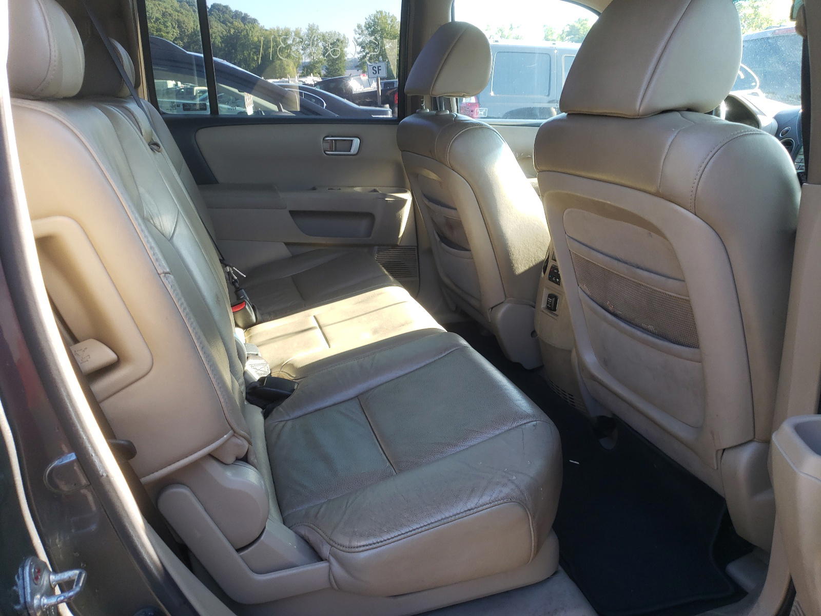 Photo 6 from auction – 2009 HONDA PILOT EXL with VIN 5FNYF485X9B035586