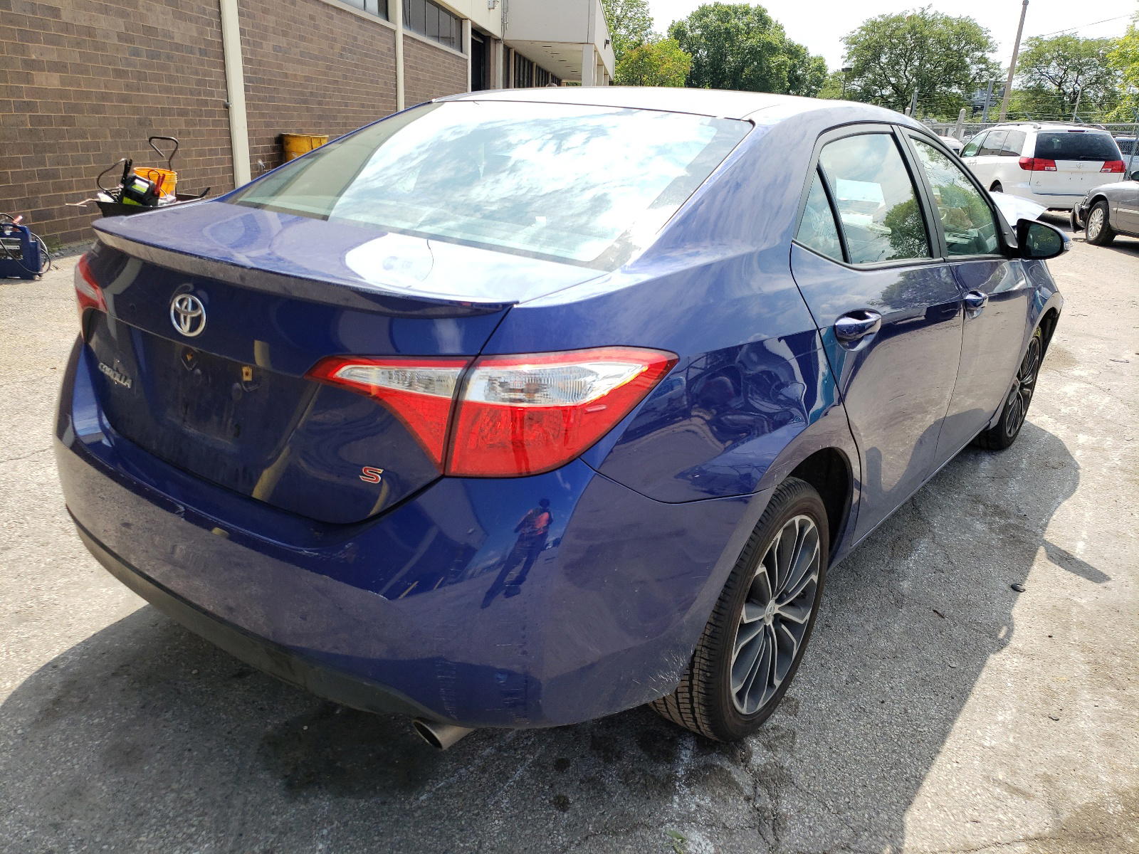 Photo 4 from auction – 2015 TOYOTA COROLLA L with VIN 2T1BURHE3FC263860