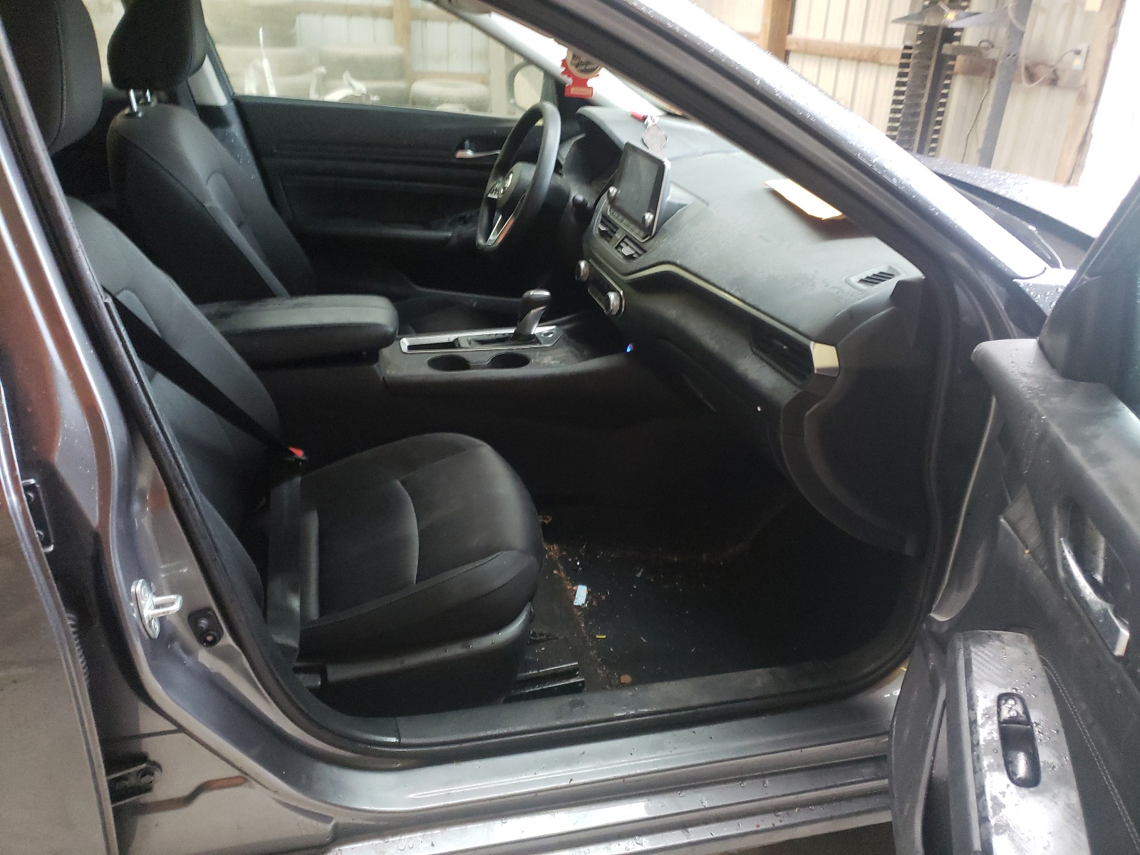 Photo 5 from auction – 2020 NISSAN ALTIMA S with VIN 1N4BL4BV2LC263289