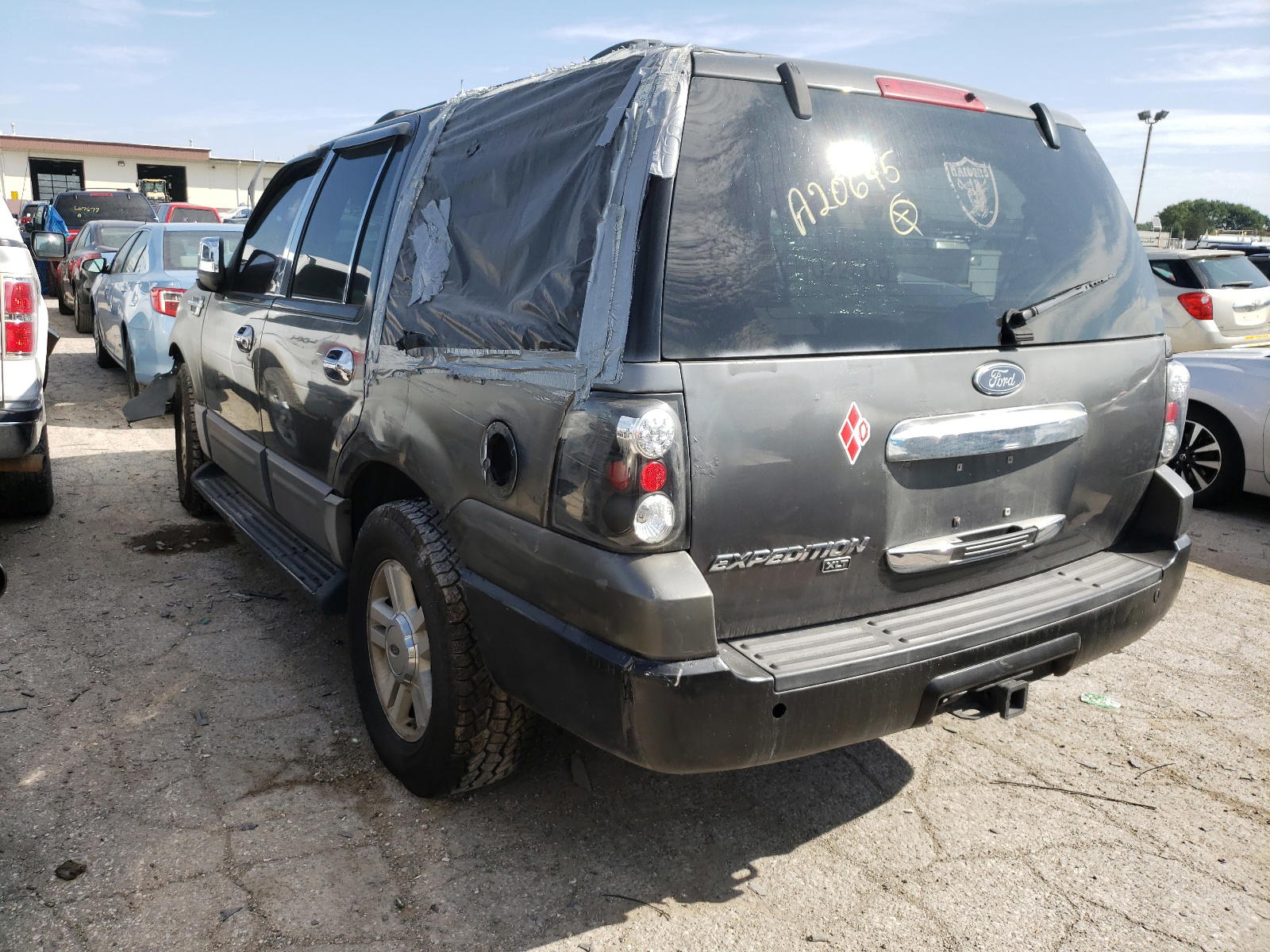 Photo 3 from auction – 2003 FORD EXPEDITION with VIN 1FMPU16L03LA20645