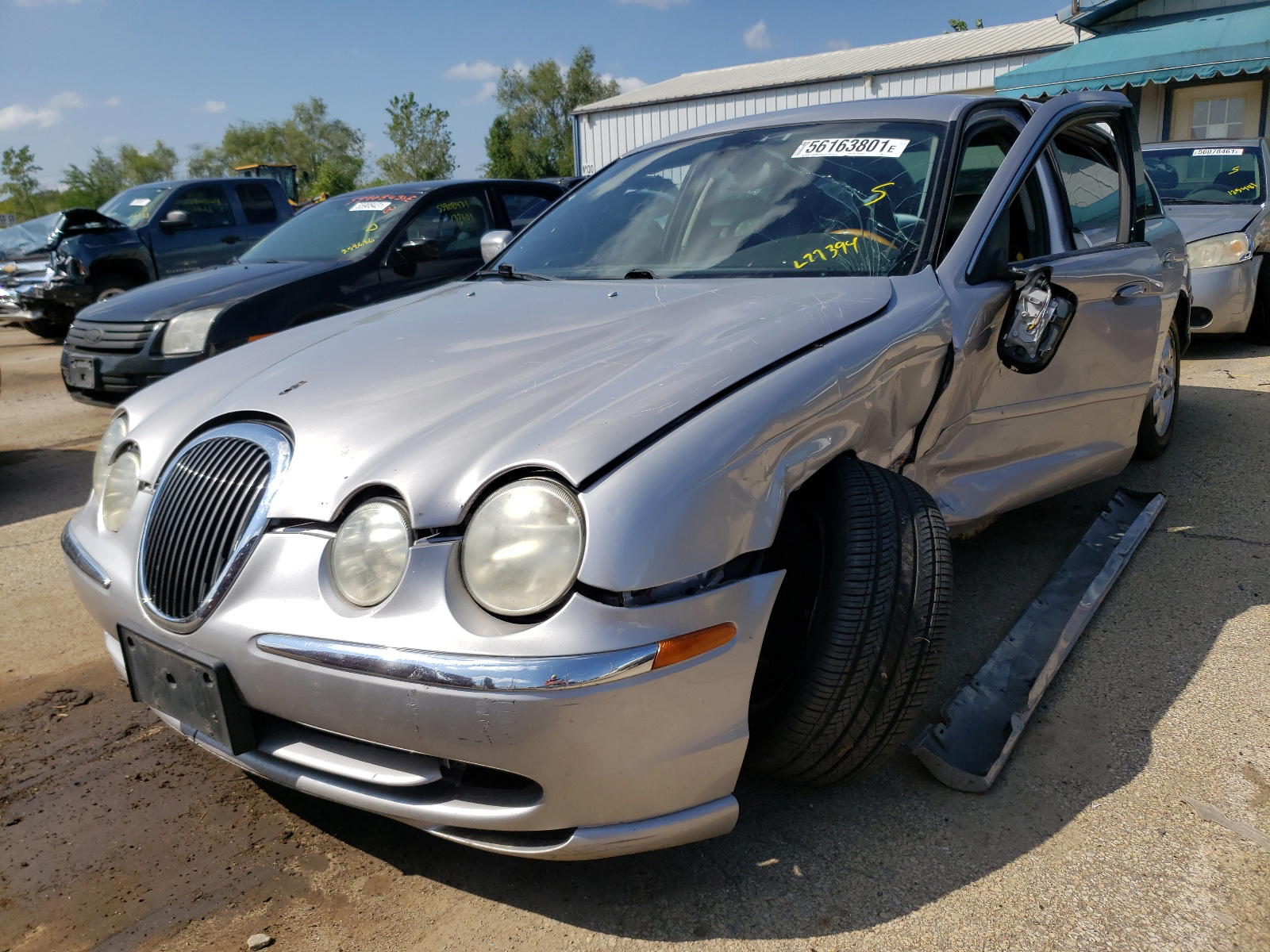 Photo 2 from auction – 2000 JAGUAR S-TYPE with VIN SAJDA01C9YFL77394