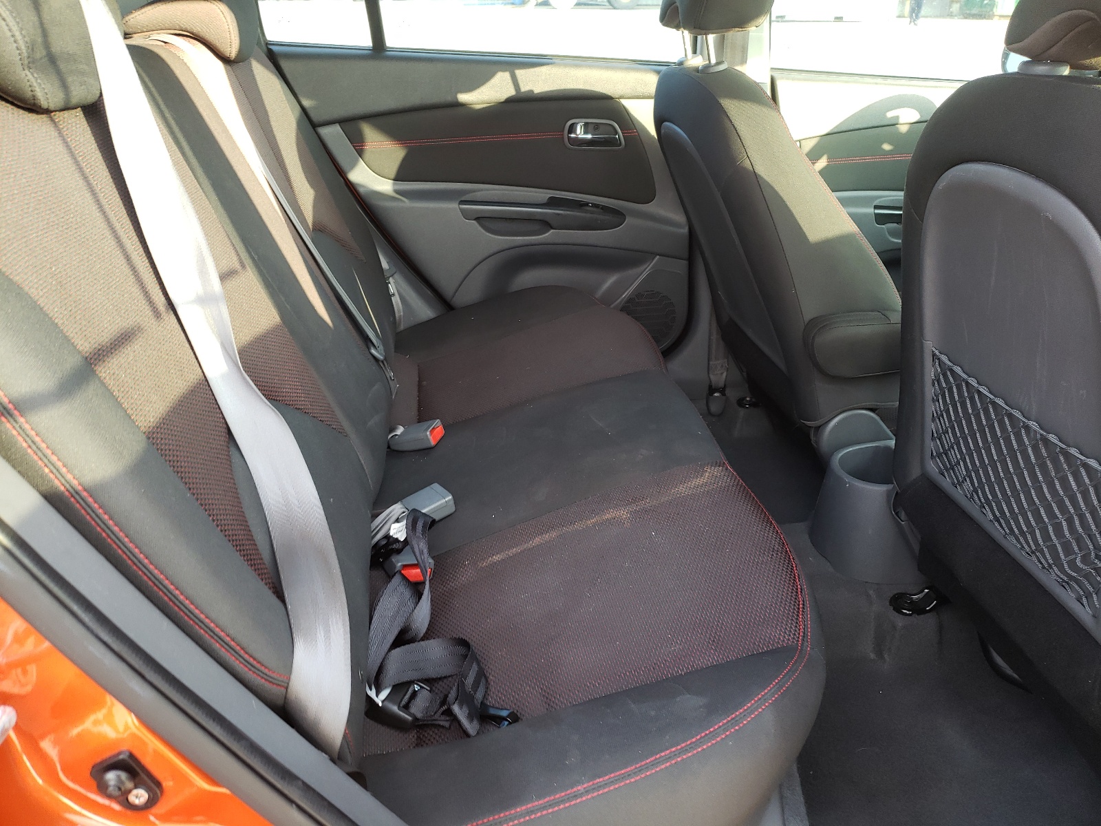 Foto 6 de la subasta – 2010 KIA RIO LX con VIN KNADH5A33A6650792