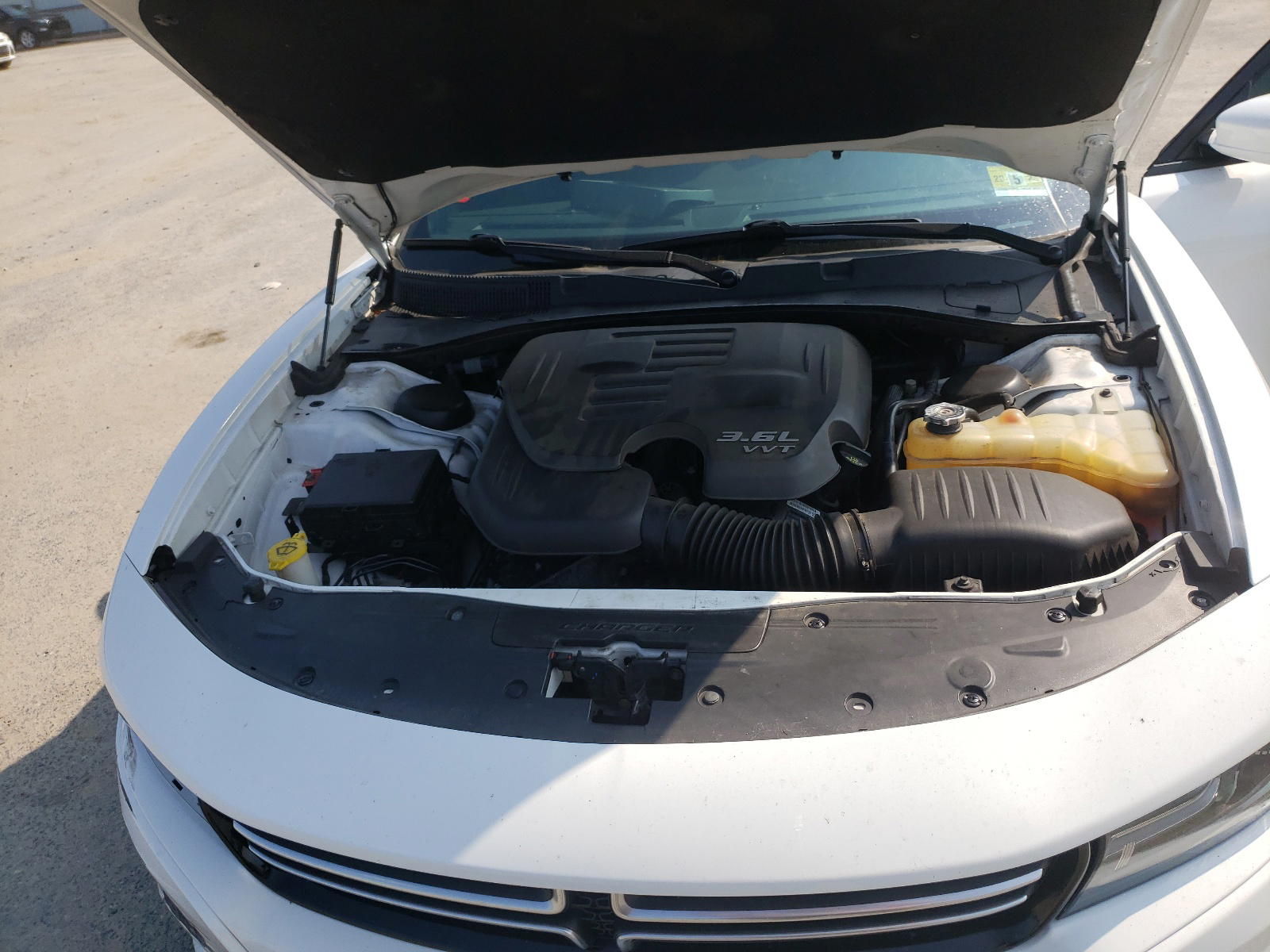 Photo 7 from auction – 2016 DODGE CHARGER SE with VIN 2C3CDXBG5GH173706