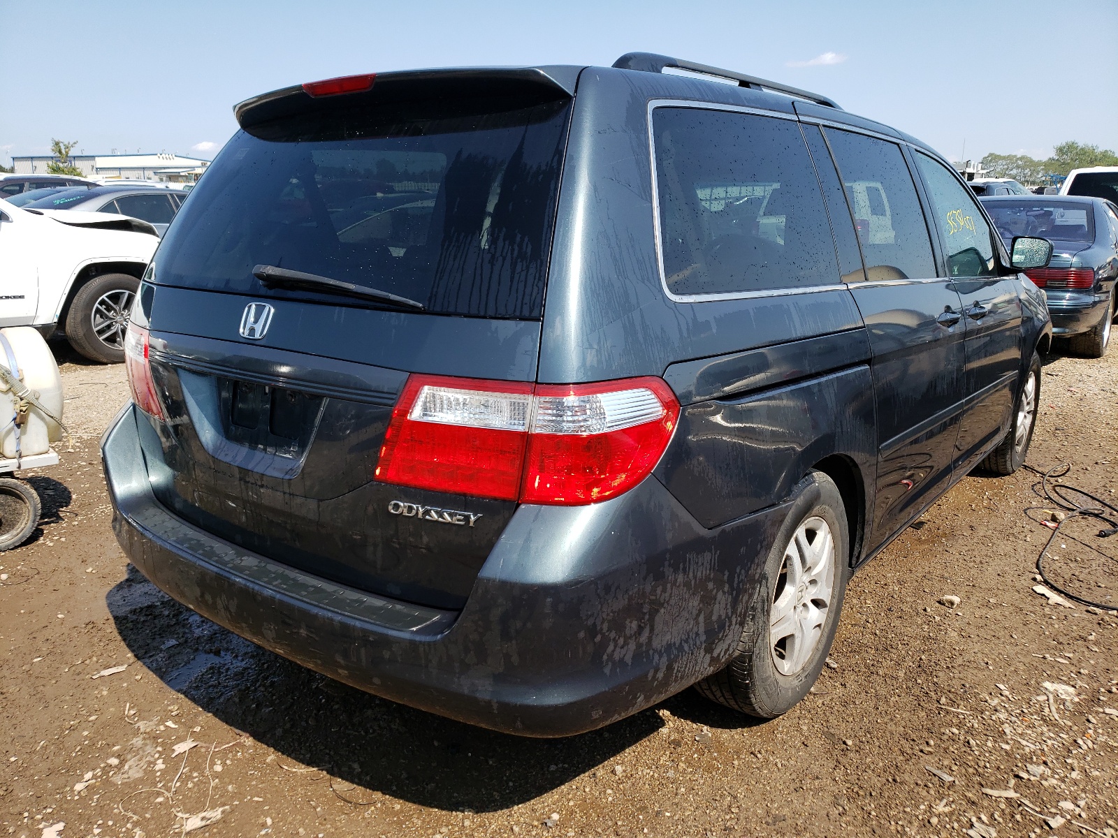 Photo 4 from auction – 2005 HONDA ODYSSEY EX with VIN 5FNRL38705B135408
