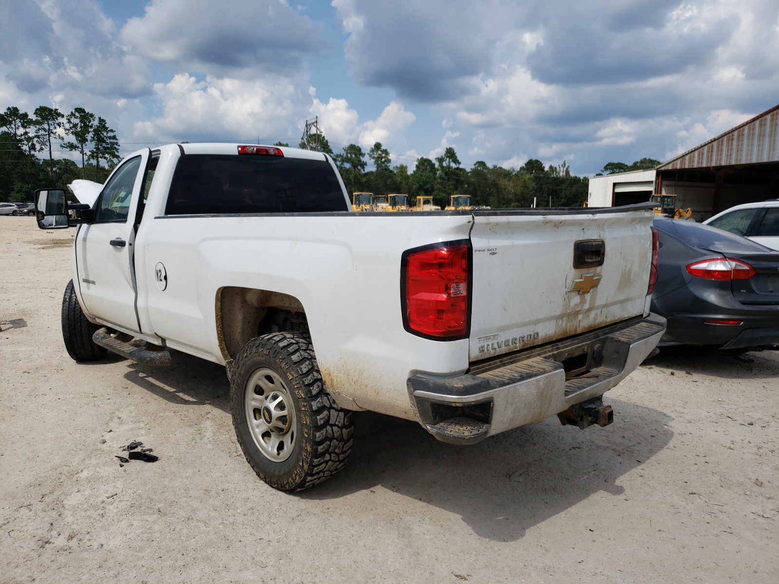 Photo 3 from auction – 2016 CHEVROLET SILVERADO with VIN 1GC3CYCG0GZ318962