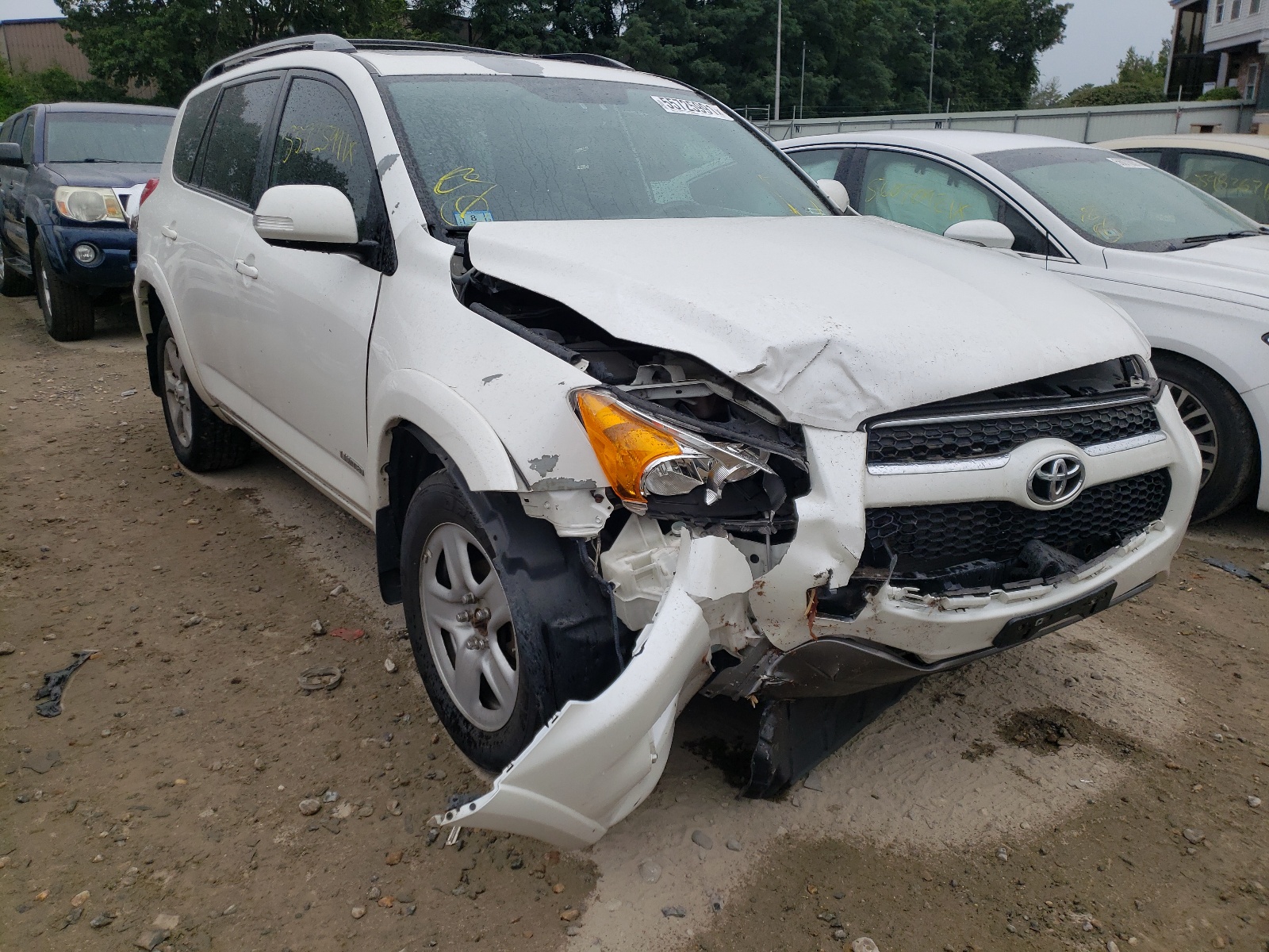 Фото 1 с аукциона – 2012 TOYOTA RAV4 LIMIT с VIN 2T3DF4DV6CW254518