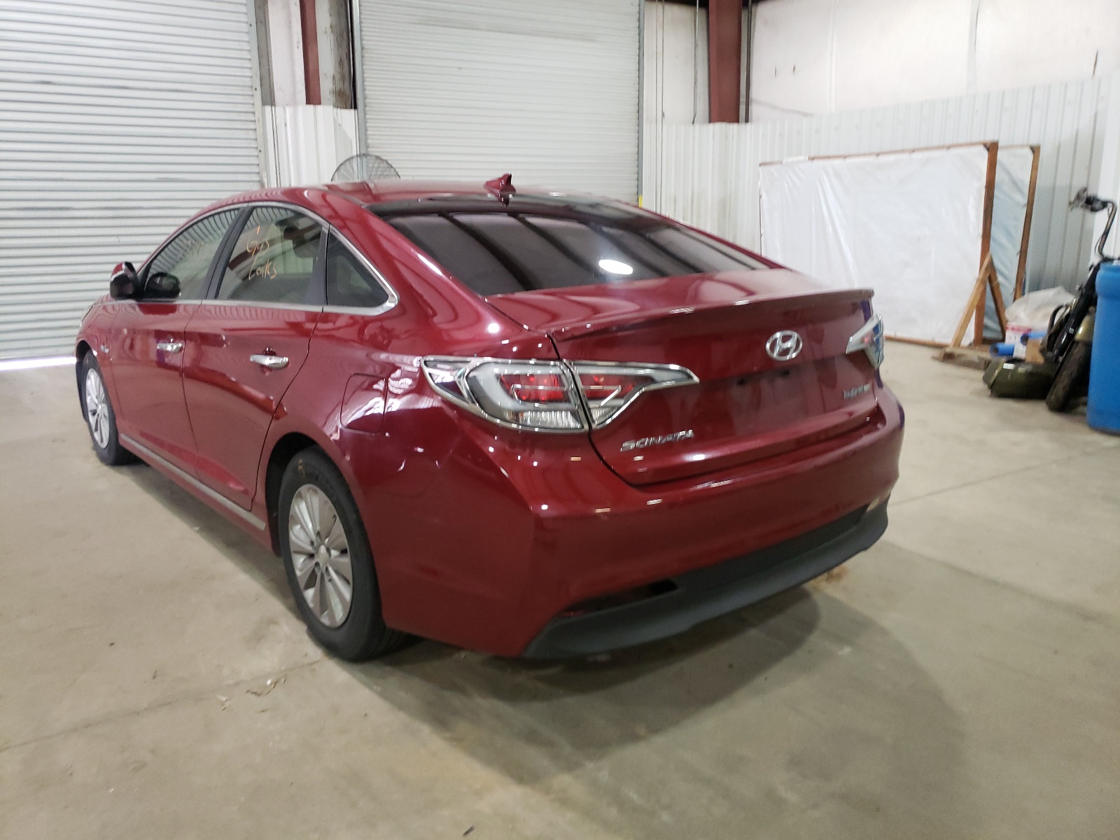 Photo 3 from auction – 2016 HYUNDAI SONATA HYB with VIN KMHE24L10GA013603