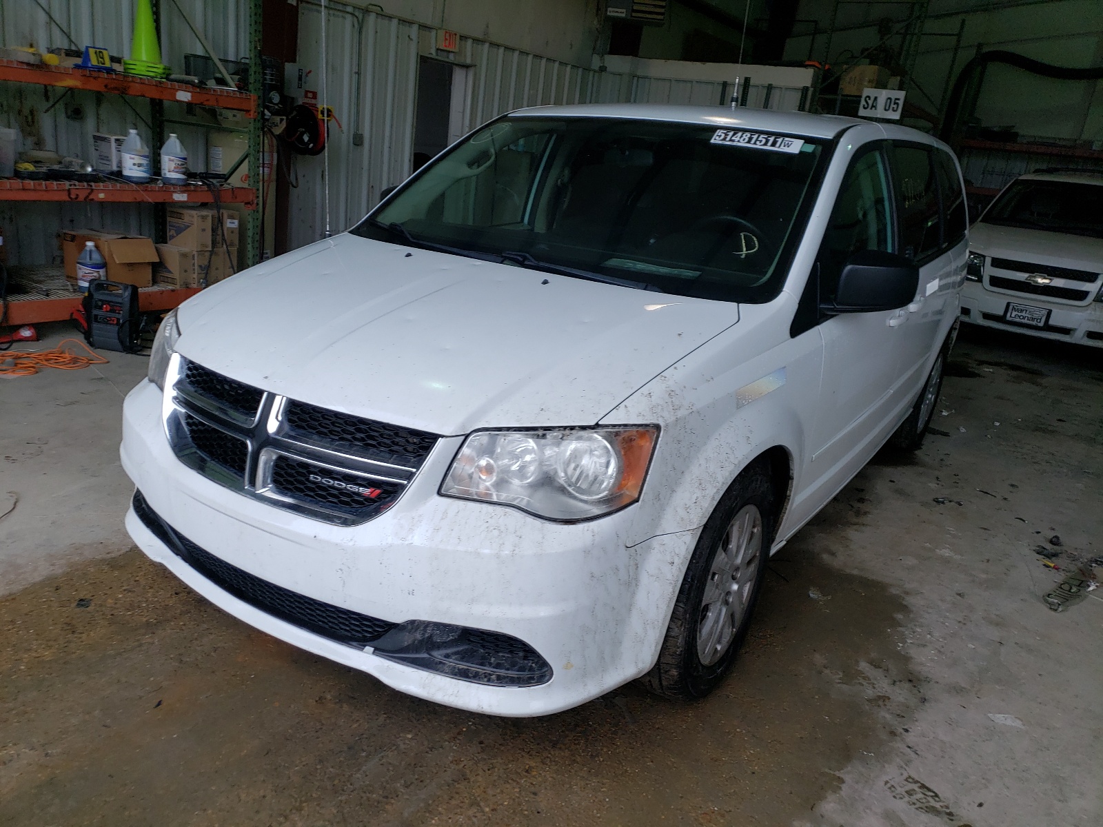 Photo 2 from auction – 2015 DODGE GRAND CARA with VIN 2C4RDGBG1FR569176