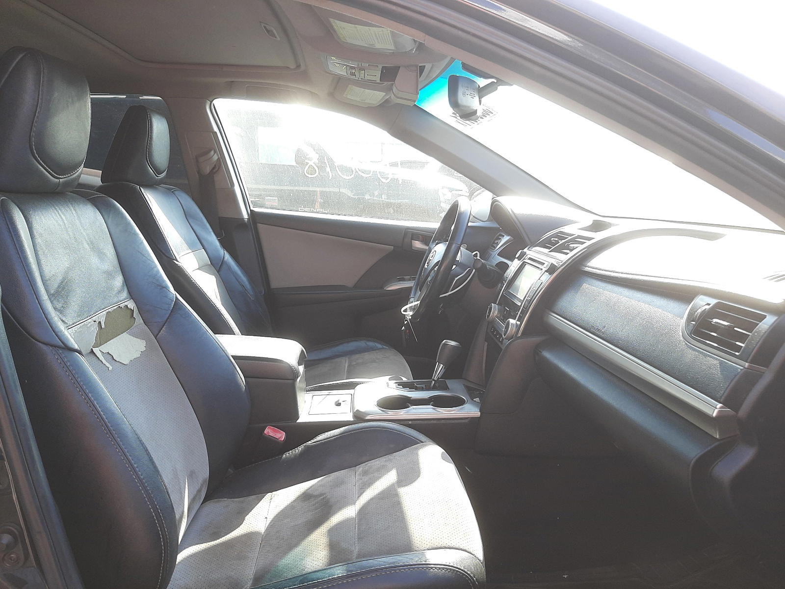 Photo 5 from auction – 2012 TOYOTA CAMRY BASE with VIN 4T1BF1FK6CU106127