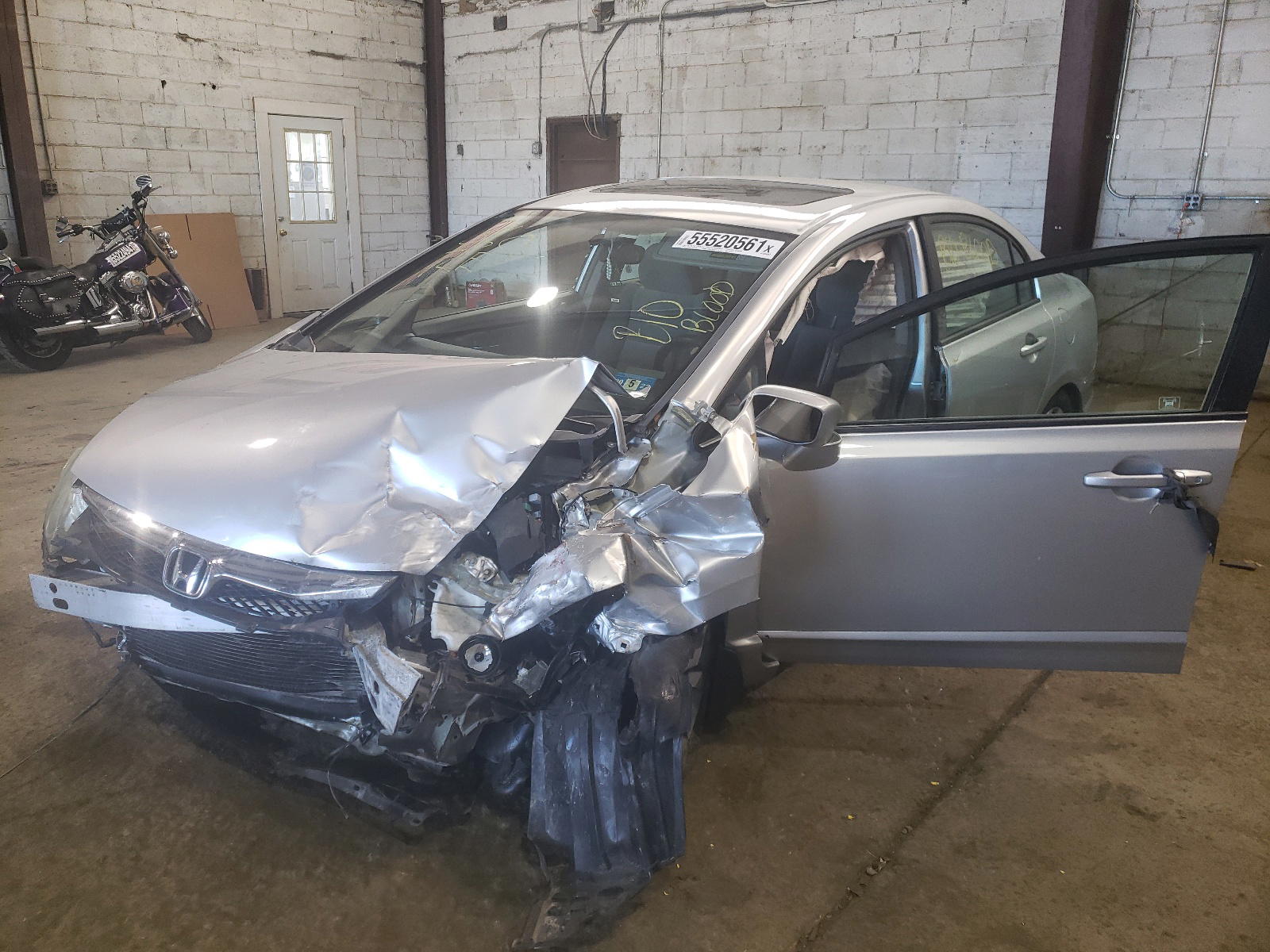 Photo 2 from auction – 2011 HONDA CIVIC EX with VIN 19XFA1F88BE023501