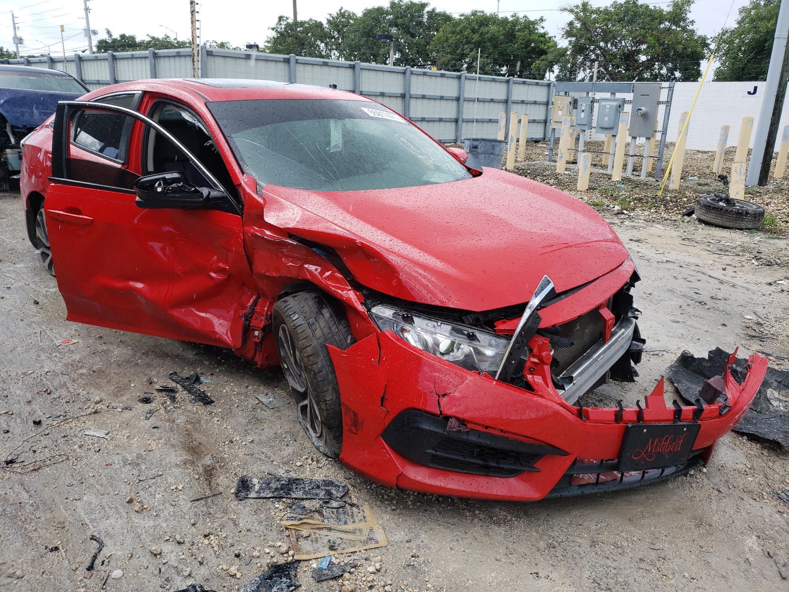 HONDA CIVIC EX 2018 with VIN 2HGFC2F77JH580329 - Photo from auction