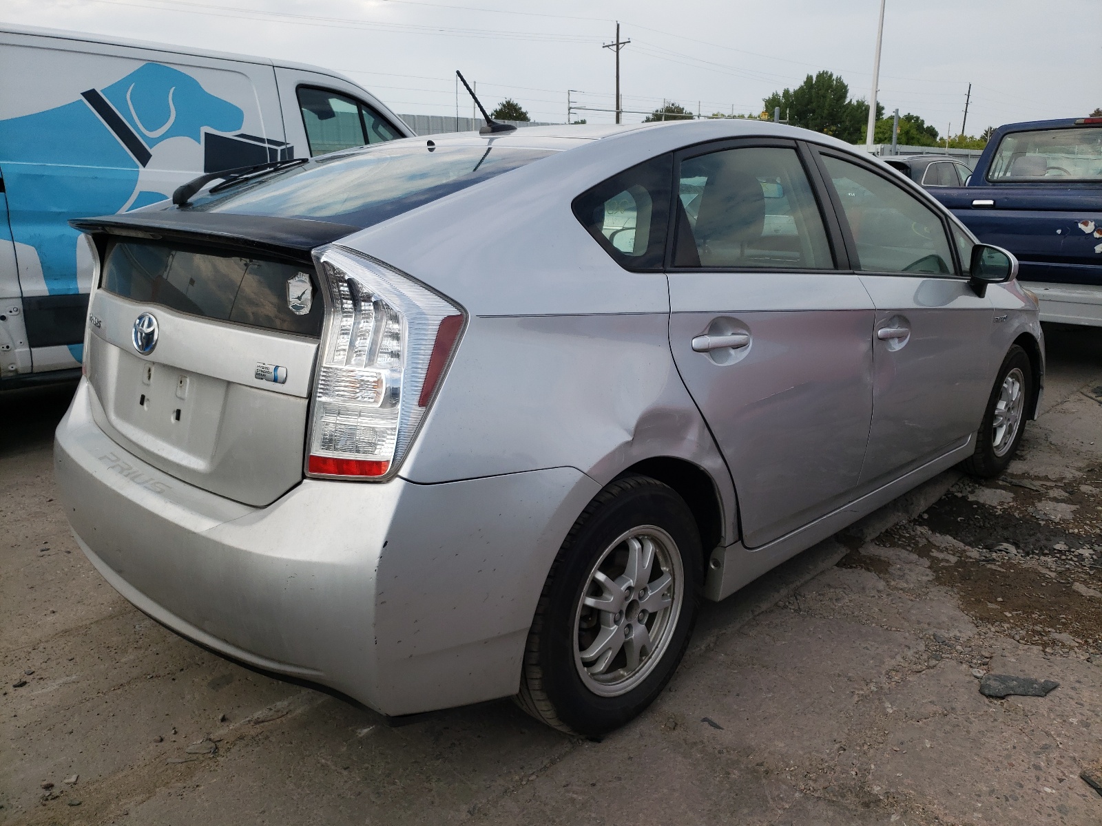 Photo 4 from auction – 2010 TOYOTA PRIUS with VIN JTDKN3DU5A5186843