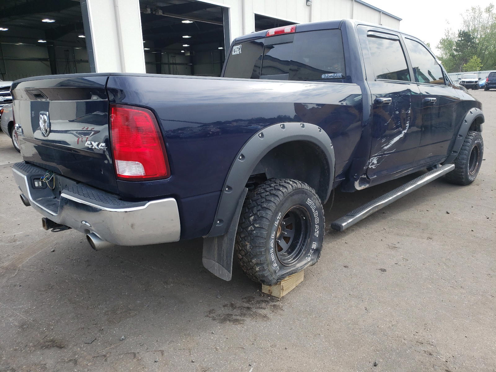Photo 4 from auction – 2015 RAM 1500 SLT with VIN 1C6RR7TT0FS759389