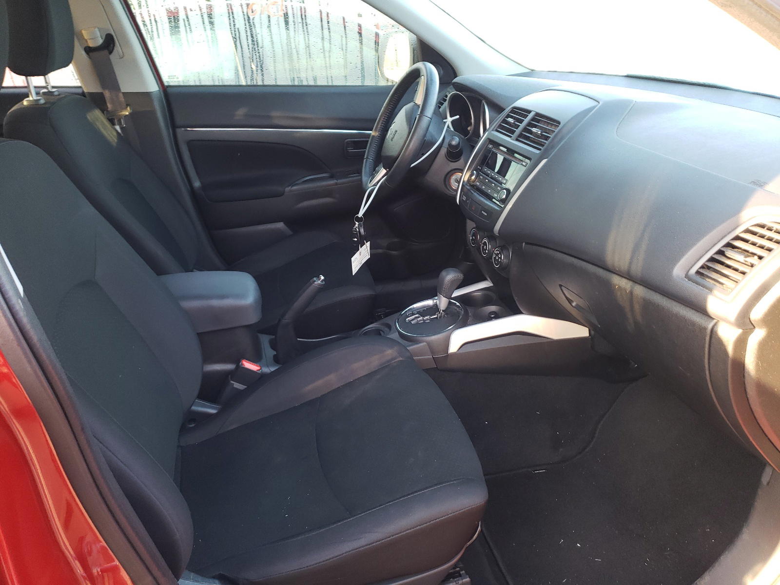 Photo 5 from auction – 2014 MITSUBISHI OUTLANDER with VIN 4A4AP3AU5EE033100