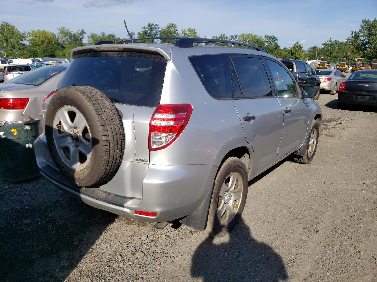 Photo 4 from auction – 2012 TOYOTA RAV4 with VIN 2T3BF4DV3CW253611