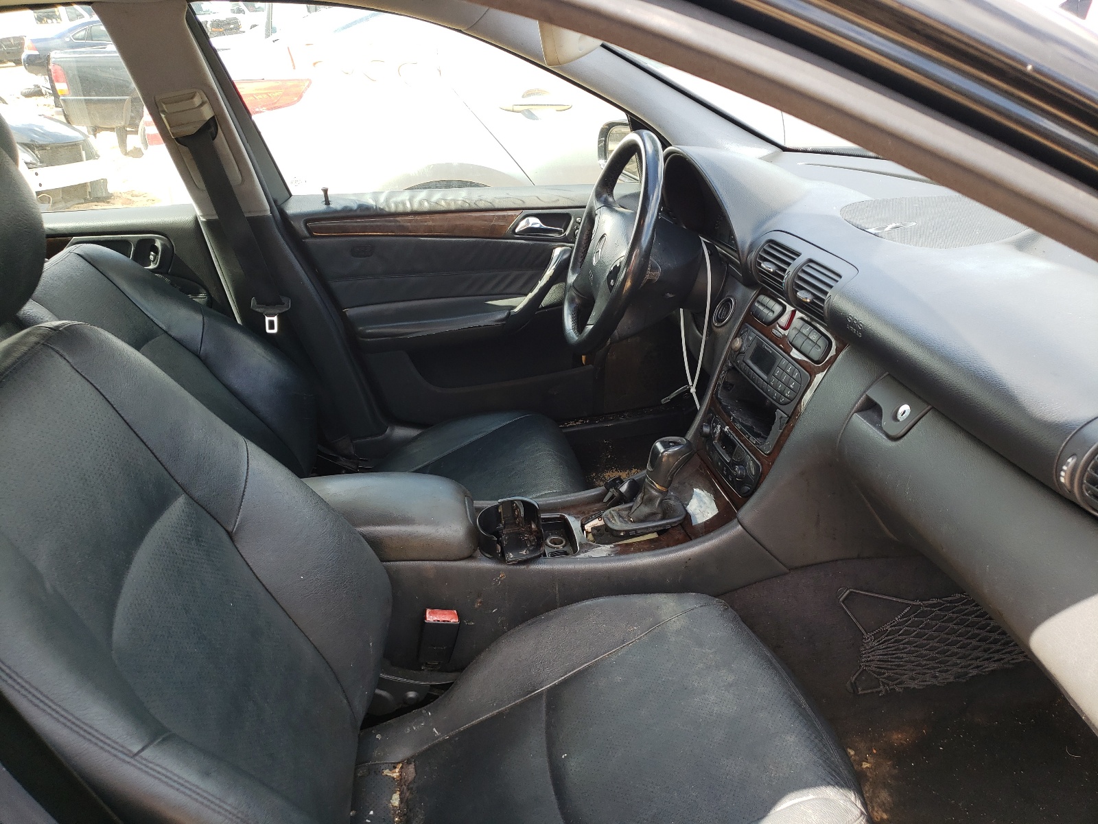 Photo 18 from auction – 2000 MERCEDES-BENZ 300-CLASS with VIN WDBRF64J11F069742