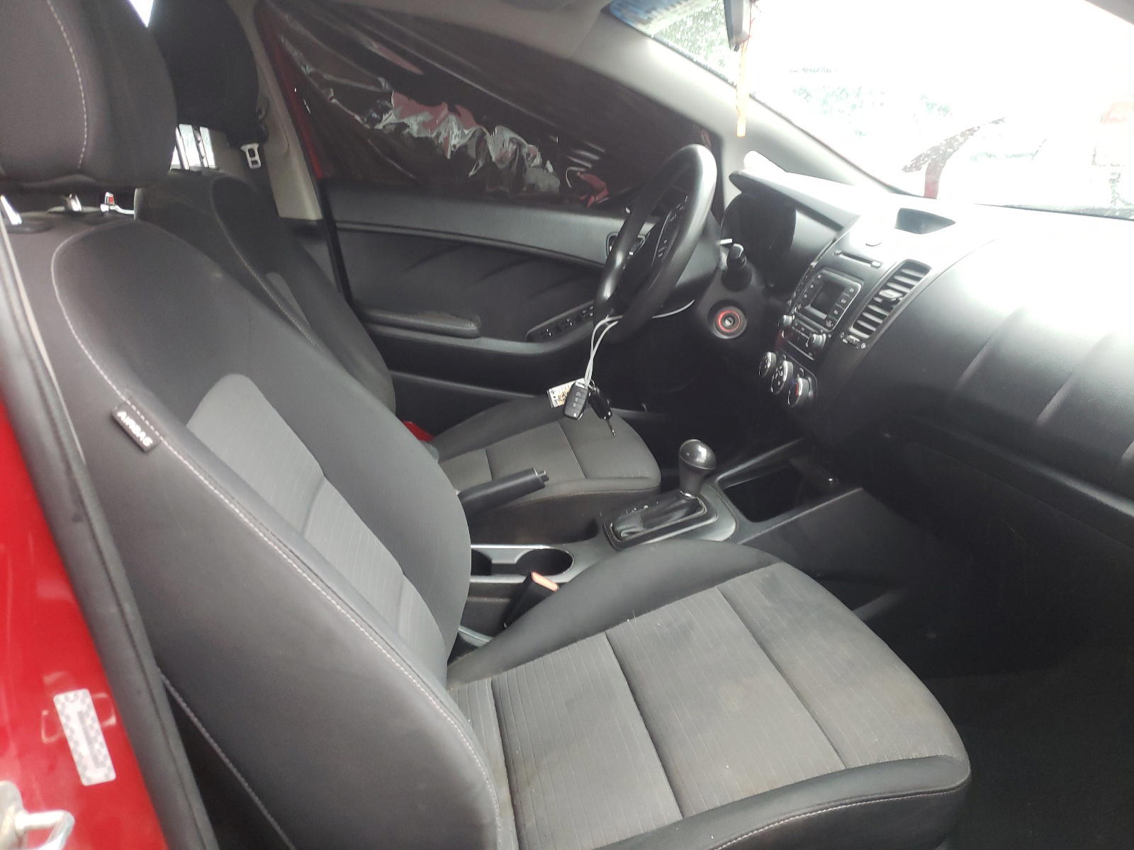 Photo 5 from auction – 2014 KIA FORTE LX with VIN KNAFX4A69E5126591