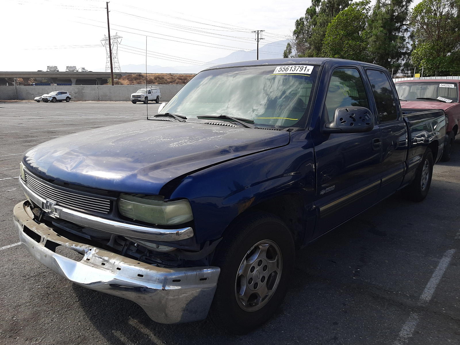 Photo 2 from auction – 2002 CHEVROLET SILVERADO with VIN 2GCEC19V921339624