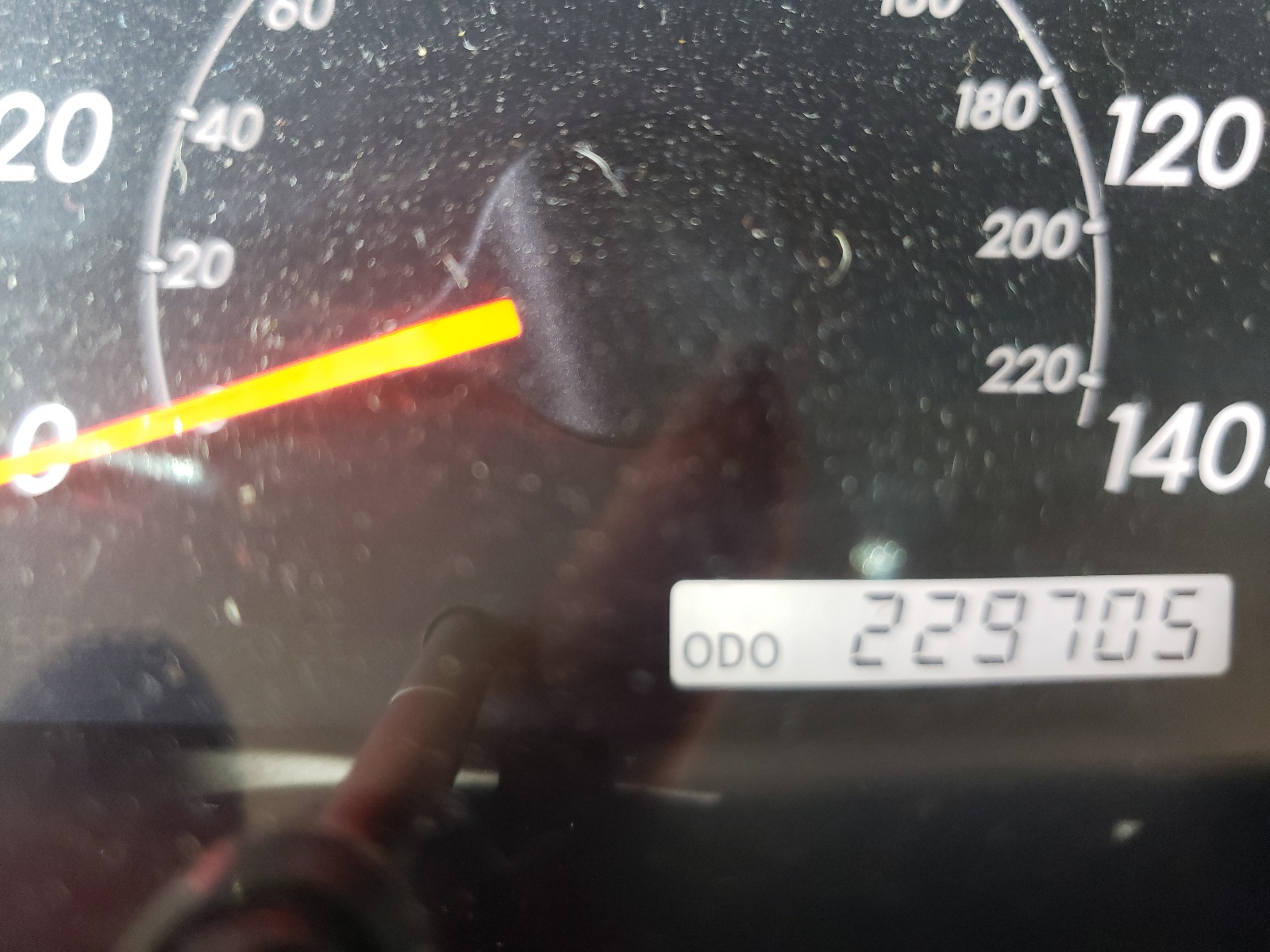 Photo 8 from auction – 2005 TOYOTA CAMRY LE with VIN 4T1BE32K95U414724